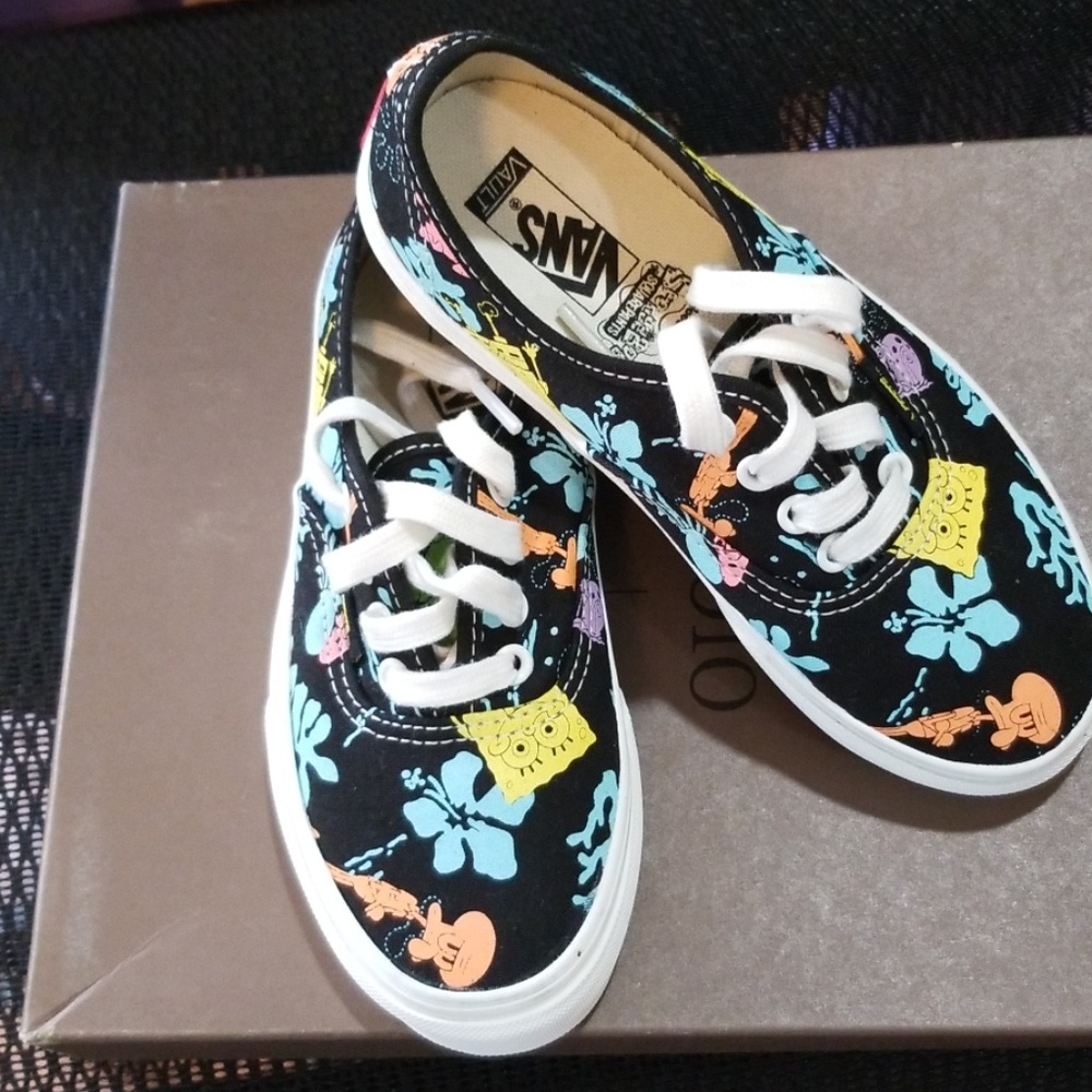 Kid sponge bob vans/new no box